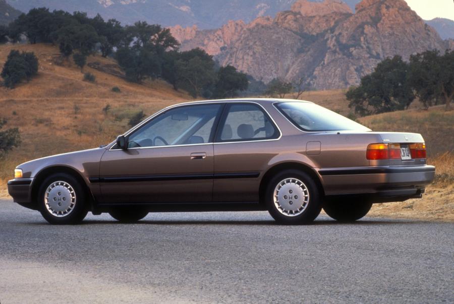  Honda Accord 1990 года  (фото 24 из 29)